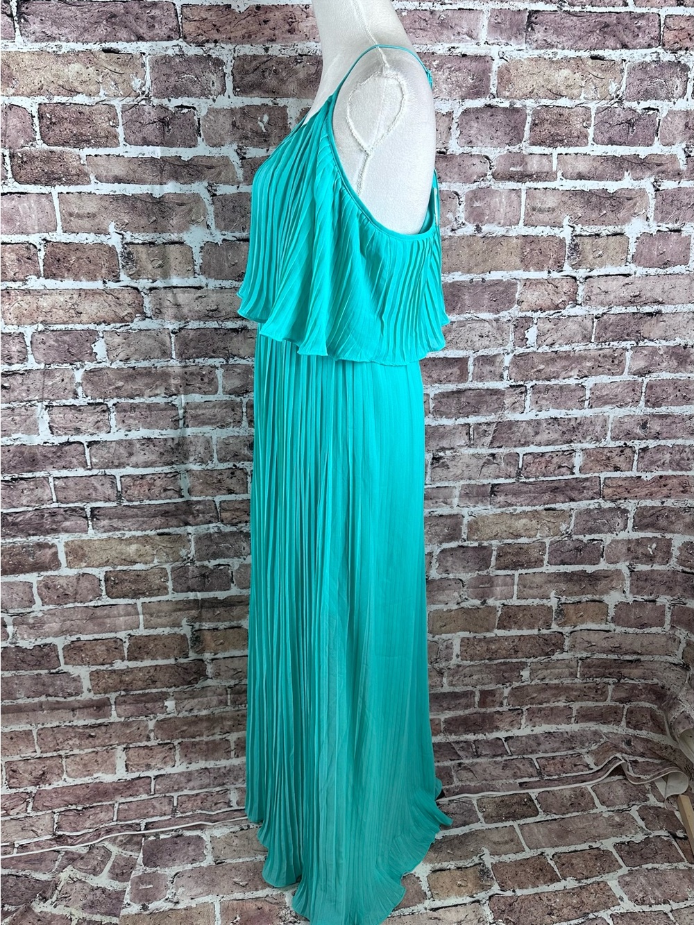 Everyday Chic Turquoise Pleated Maxi Dress Boho Resort NWT - Picture 3 of 13